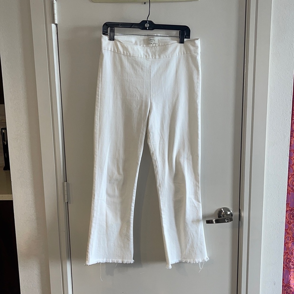 Creme Avenue Montaigne Cropped/ Flare Pant